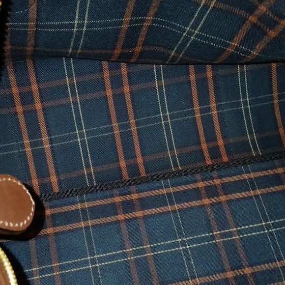 AUTHENTI DUNHILL BNWOT Green and Brown Duffel Bag - Picture 11 of 12